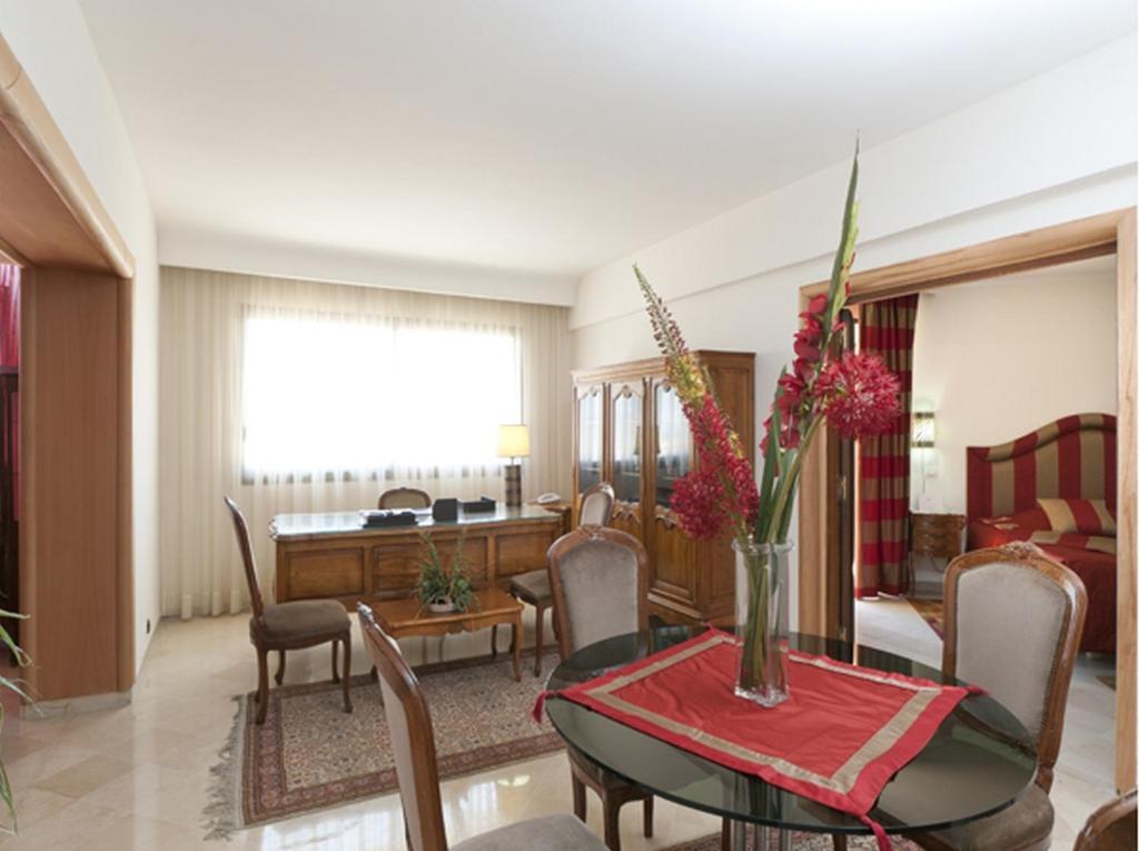 Diplomat Hotel تونس المظهر الخارجي الصورة